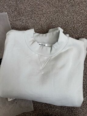 Parke Women's Crewneck Sweatshirt in Light Sage